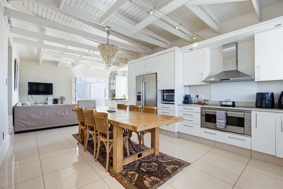 4 Bedroom Property for Sale in Bantry Bay Western Cape